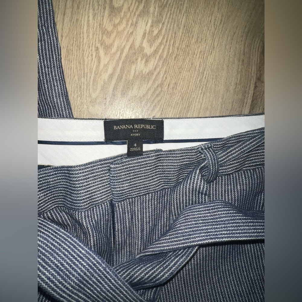 Banana Republic cropped pant - size 4 - Picture 3 of 3